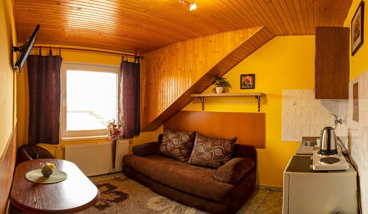 Apartmany Veverica Liptovský Mikuláš 外观 照片